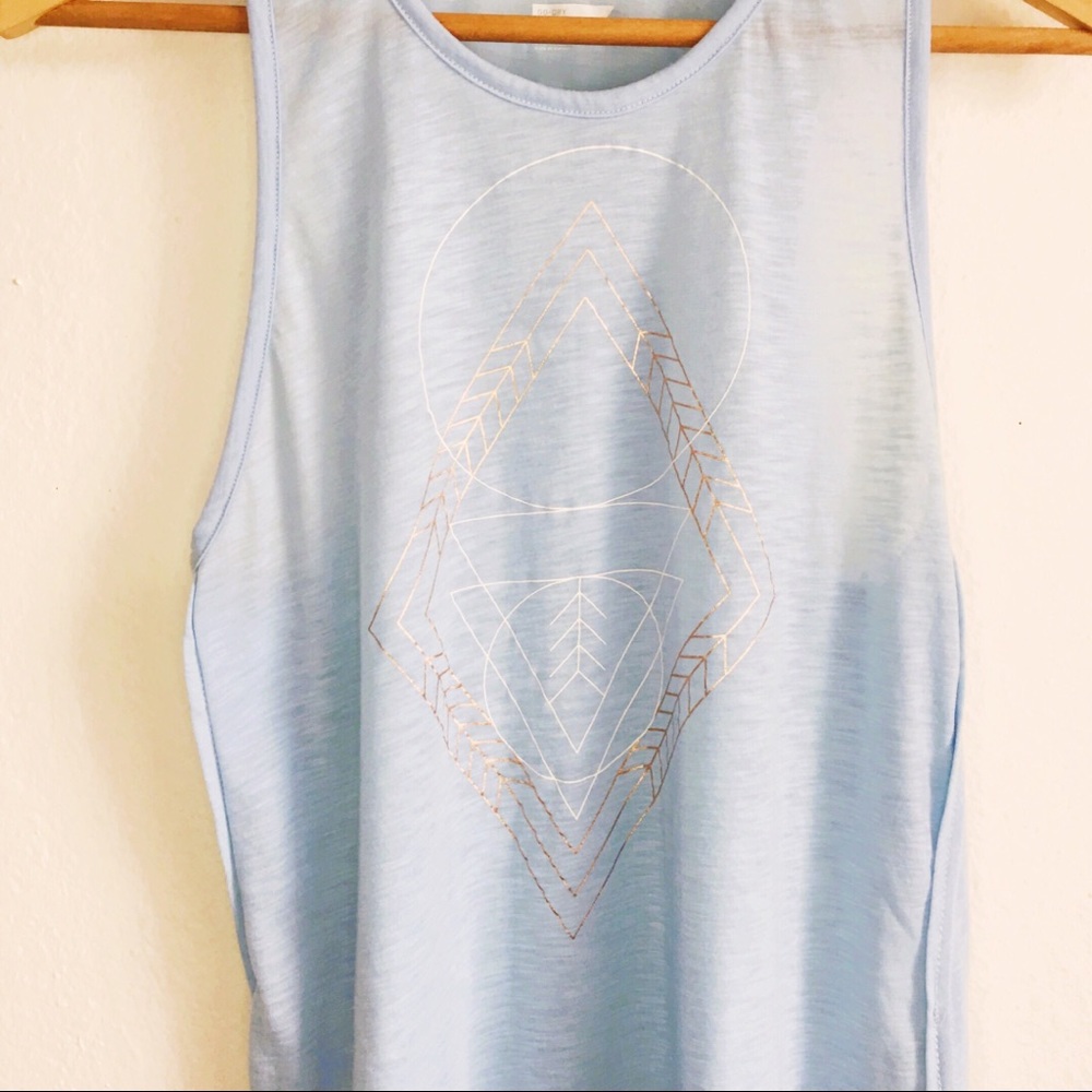 Old navy gym tee - Picture 4 of 5